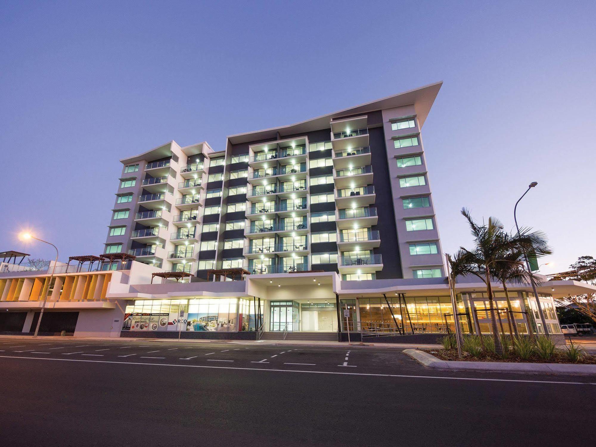 Oaks Mackay Rivermarque Hotel Exterior photo