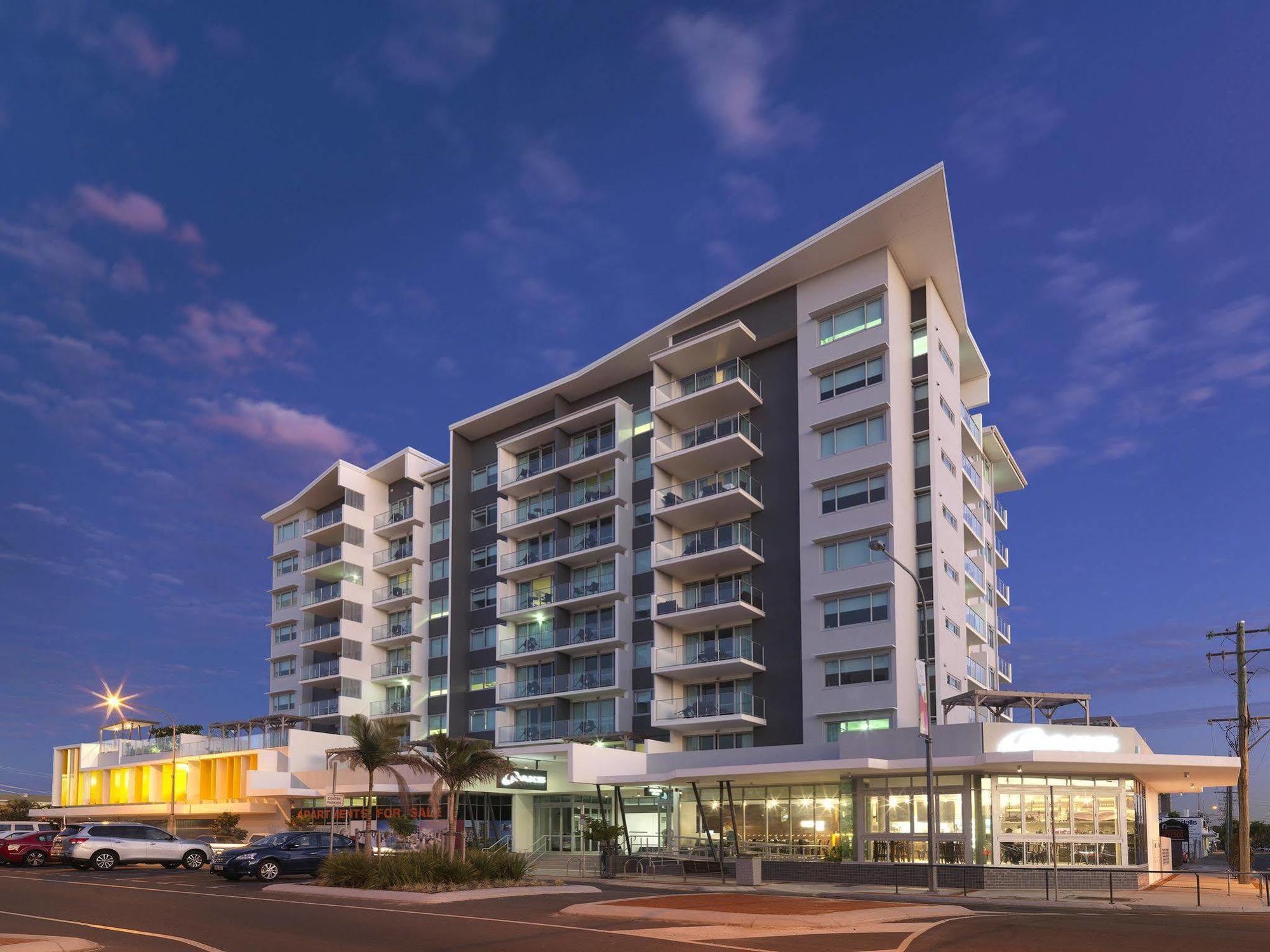 Oaks Mackay Rivermarque Hotel Exterior photo